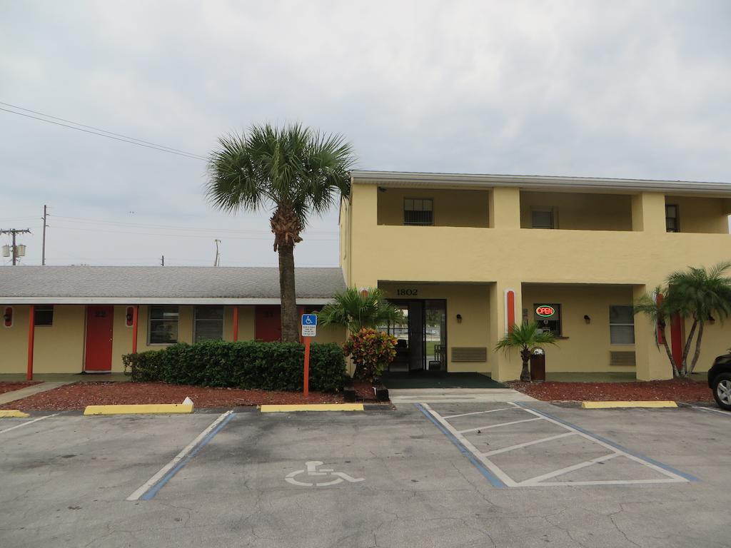 Sunset Inn- Fort Pierce, Fl Kültér fotó